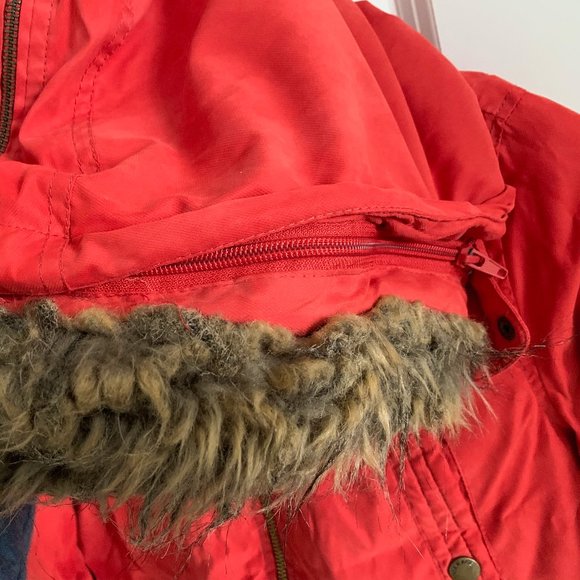 Winter Coat (Size S) - Picture 4 of 8